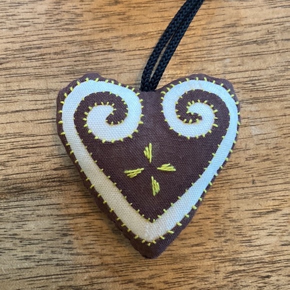 Hmong Embroidered Fabric Hearts from Laos - Picture 14 of 15